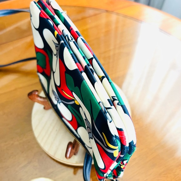 Kate Spade New York Dawn Triple Gusset Breezy Floral Crossbody Bag - Picture 12 of 14